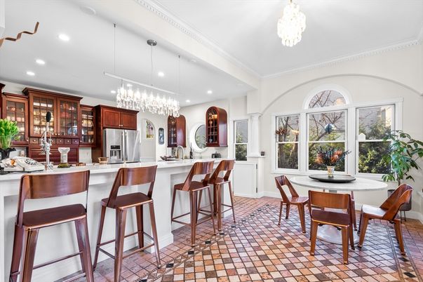 Chandelier, Dining room, Interior, Kitchen, Pendant Lights, Recessed Lighting, Stainless Steel Appliances