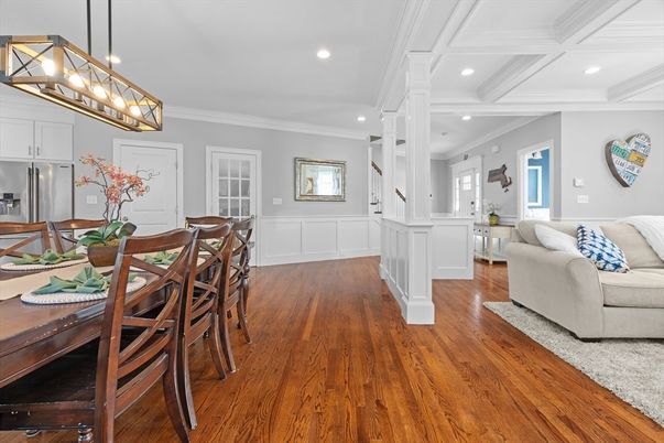 Dining room, Interior, Kitchen, Living room, Pendant Lights, Recessed Lighting, Wood Texture Flooring