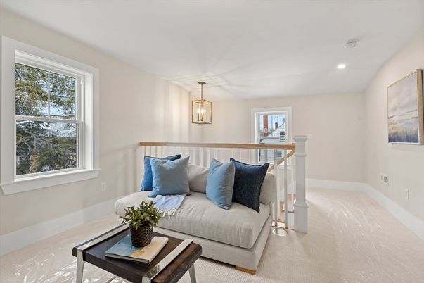 Interior, Living room, Pendant Lights, Recessed Lighting
