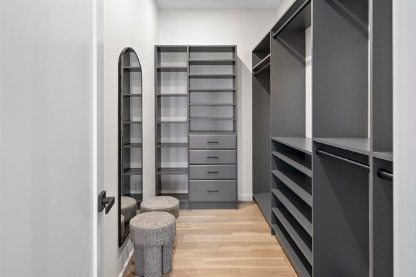 Interior, Walk-in Closets, Wood Texture Flooring