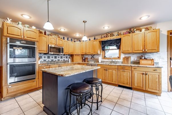 Interior, Kitchen, Pendant Lights, Recessed Lighting