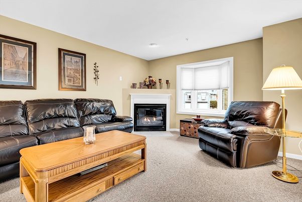 Fireplace, Interior, Living room, Recessed Lighting