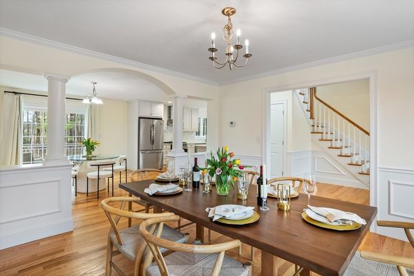 Chandelier, Dining room, Interior, Kitchen, Stainless Steel Appliances, Wood Texture Flooring