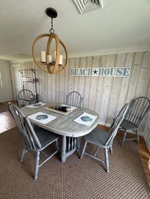 Chandelier, Dining room, Interior, Wood Texture Flooring, Wooden Walls