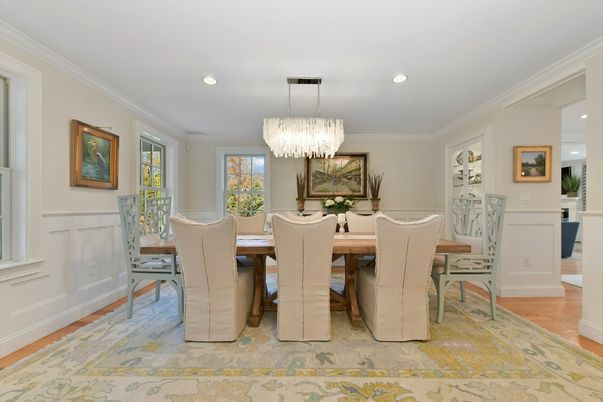 Chandelier, Dining room, Interior, Recessed Lighting, Wood Texture Flooring