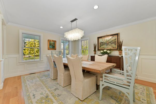Chandelier, Dining room, Interior, Recessed Lighting, Wood Texture Flooring