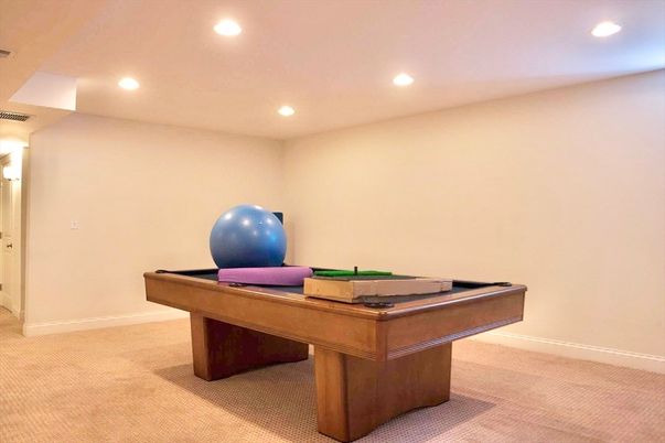 Billiard Table, Game Room, Interior, Recessed Lighting