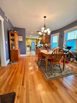 Chandelier, Dining room, Fitness Equipment, Interior, Recessed Lighting, Wood Texture Flooring