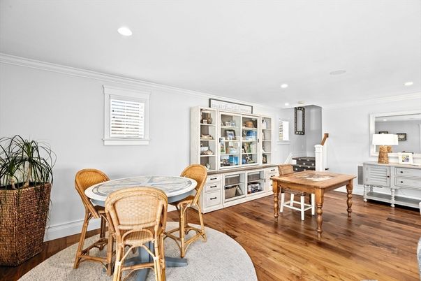 Dining room, Interior, Recessed Lighting, Wood Texture Flooring