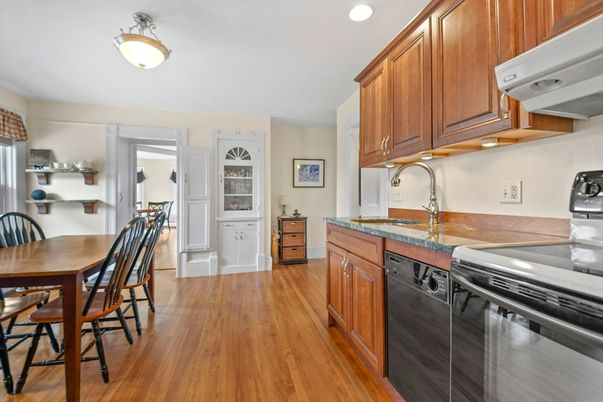Dining room, Interior, Kitchen, Recessed Lighting, Wood Texture Flooring