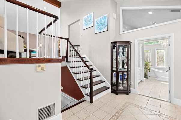 Bathroom, Interior, Recessed Lighting