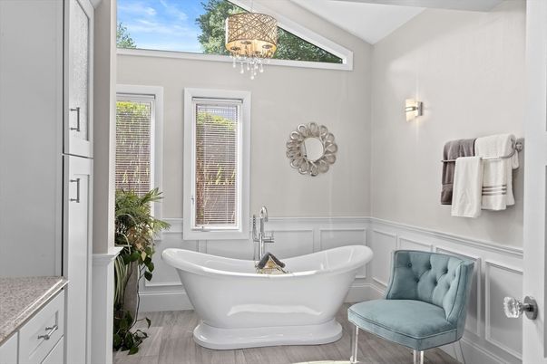 Bathroom, Free Standing Baths, Interior, Pendant Lights, Wood Texture Flooring
