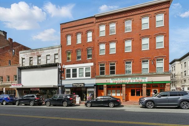 Exterior, Facade, Condo Building