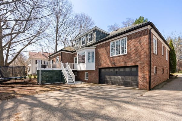 Attached, Exterior, Facade, Brick Facade, Raised Ranch