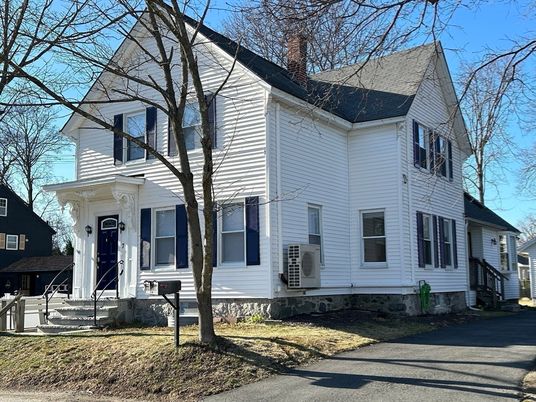 Exterior, Facade, Queen Anne Victorian