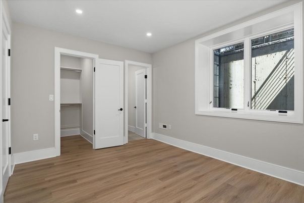 Empty room, Interior, Recessed Lighting, Wood Texture Flooring