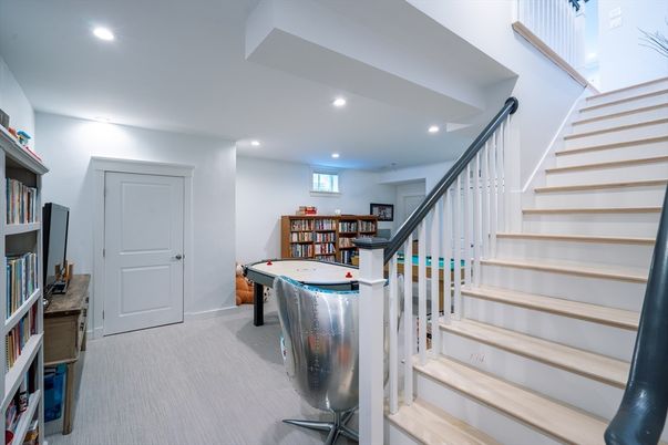 Billiard Table, Game Room, Interior, Recessed Lighting