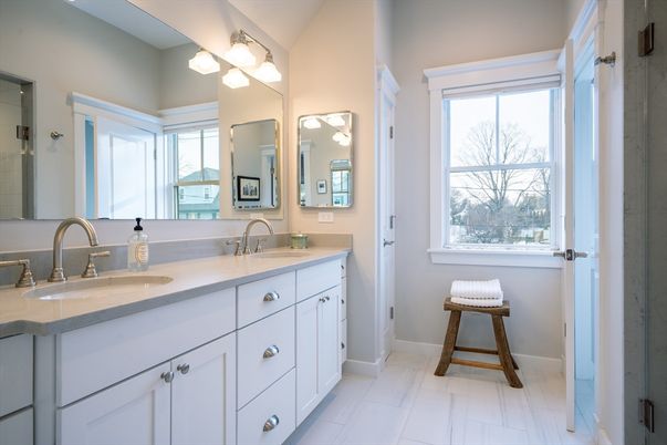 Bathroom, Dual Sink Vanities, Interior