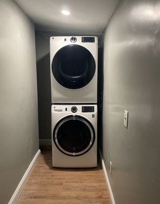 Interior, Recessed Lighting, Utility Closets, Washer, Wood Texture Flooring