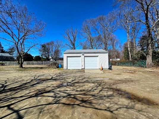 Backyard, Detached Garage, Exterior