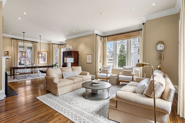 Dining room, Interior, Living room, Pendant Lights, Recessed Lighting, Wood Texture Flooring