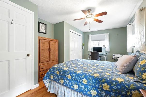 Bedroom, Home Office, Interior, Wood Texture Flooring
