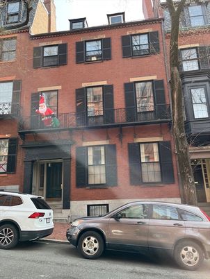 Exterior, Facade, Brick Facade, Rowhouse