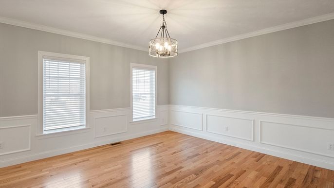 Empty room, Interior, Pendant Lights, Wood Texture Flooring