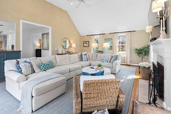 Fireplace, Interior, Living room, Recessed Lighting