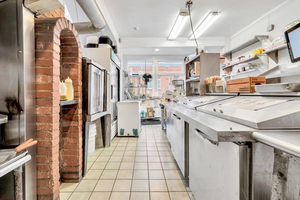 Interior, Kitchen, Recessed Lighting, Washer