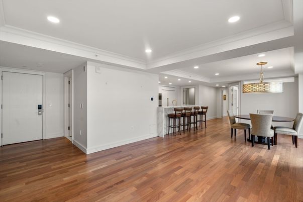 Chandelier, Dining room, Interior, Pendant Lights, Recessed Lighting, Wood Texture Flooring