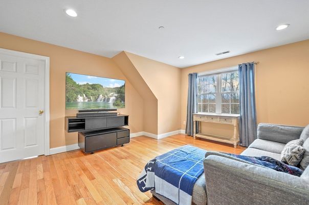 Bedroom, Interior, Living room, Piano, Recessed Lighting, Wood Texture Flooring