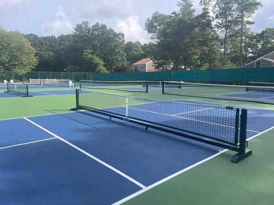 Exterior, Tennis Courts