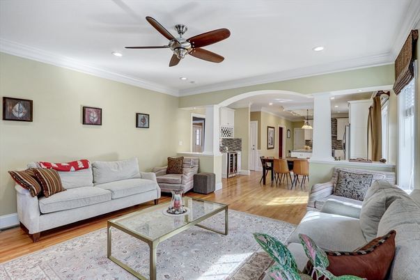 Dining room, Interior, Living room, Pendant Lights, Recessed Lighting, Wood Texture Flooring