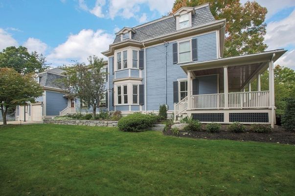 Backyard, Exterior, Facade, Queen Anne Victorian