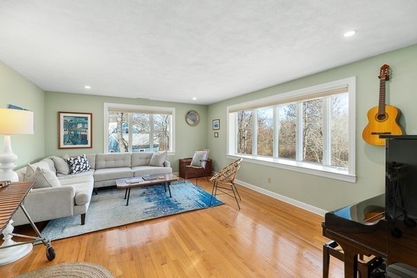 Interior, Living room, Piano, Recessed Lighting, Wood Texture Flooring