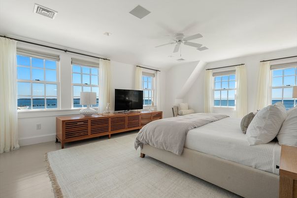 Bedroom, Interior, Water