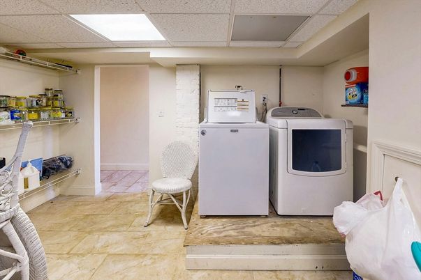 Interior, Washer