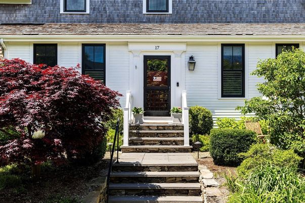 Exterior, Facade, Cape Cod