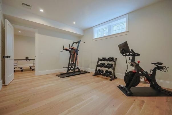 Fitness Equipment, Interior, Recessed Lighting, Wood Texture Flooring