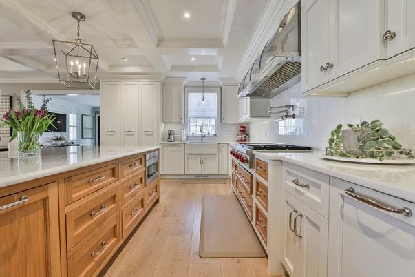 Chandelier, Interior, Kitchen, Pendant Lights, Recessed Lighting, Stainless Steel Appliances, Wood Texture Flooring