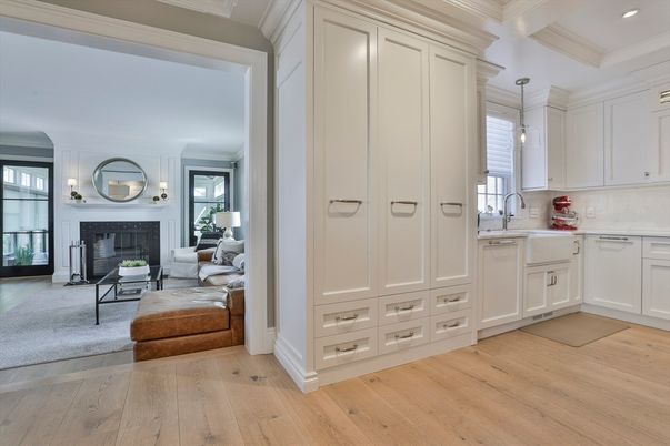Fireplace, Interior, Kitchen, Living room, Pendant Lights, Recessed Lighting, Wood Texture Flooring