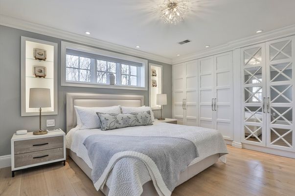 Bedroom, Interior, Recessed Lighting, Wood Texture Flooring