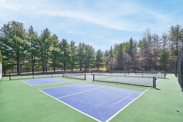 Exterior, Tennis Courts