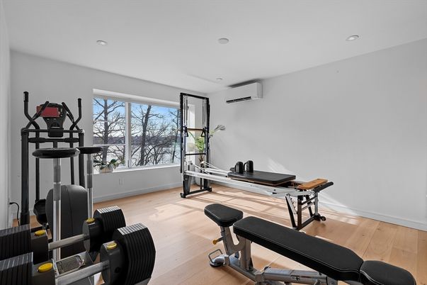 Fitness Equipment, Interior, Recessed Lighting, Wood Texture Flooring
