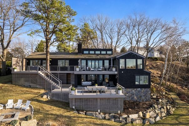Backyard, Exterior, Facade, Modern