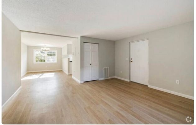 Chandelier, Empty room, Interior, Wood Texture Flooring