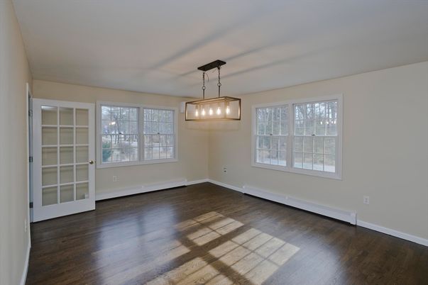 Empty room, Interior, Pendant Lights, Wood Texture Flooring