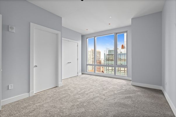 Empty room, Interior, Recessed Lighting