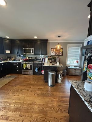 Interior, Kitchen, Pendant Lights, Recessed Lighting, Wood Texture Flooring